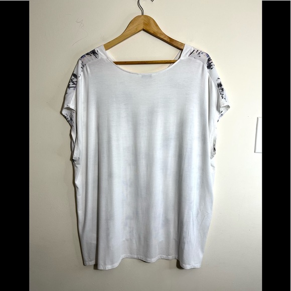 Reitmans Size 3X Printed Top Blouse V-Neck - Picture 6 of 9